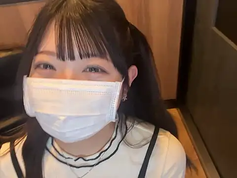 Snapshot of y-u-r-a-33 chatting on 30, 3, 2026 y-u-r-a-33 online show from 30, 3, 2026