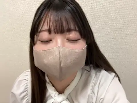 Snapshot of y-u-r-a-33 chatting on 21, 3, 2026 y-u-r-a-33 online show from 21, 3, 2026