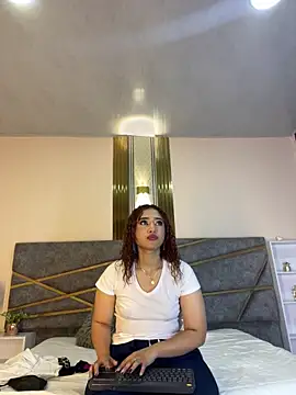 Snapshot of CatalinaHerreraXXX chatting on 27, 3, 2026 CatalinaHerreraXXX online show from 27, 3, 2026