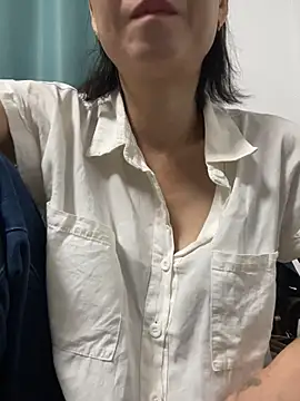 lilysister66 online show from 9, 7, 2026