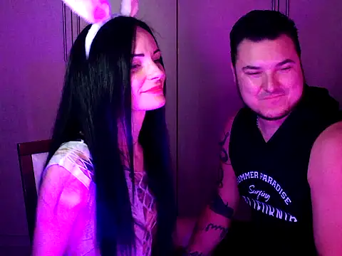 RavenXNoir online show from 5, 4, 2026