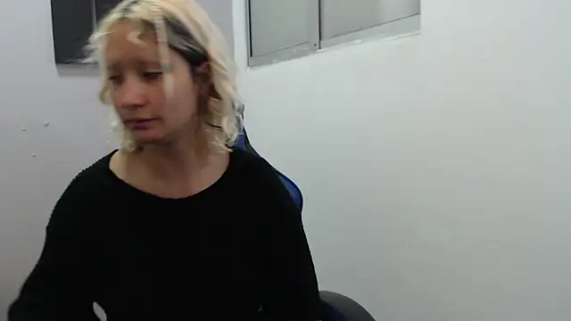 Snapshot of dafne_kim chatting on 25, 3, 2026 dafne kim online show from 25, 3, 2026