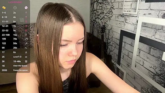 Snapshot of ElmiraDabato chatting on 18, 7, 2026 ElmiraDabato online show from 18, 7, 2026