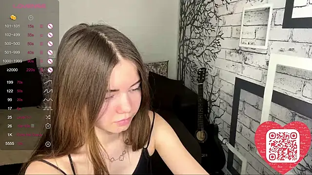 Snapshot of ElmiraDabato chatting on 8, 7, 2026 ElmiraDabato online show from 8, 7, 2026