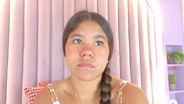 AhslyEvans   online show from 1, 6, 2026