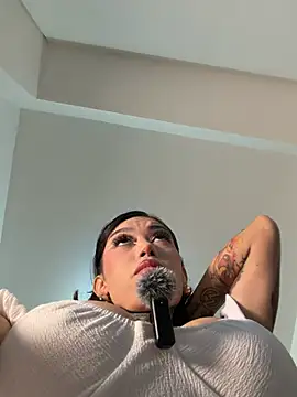 Ellelie 77 online show from 24, 4, 2026