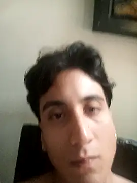 EsmeraldaNaim online show from 15, 4, 2026