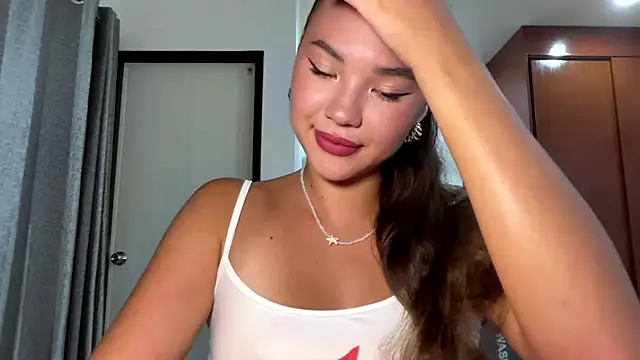 kamila 18 french online show from 2, 4, 2026