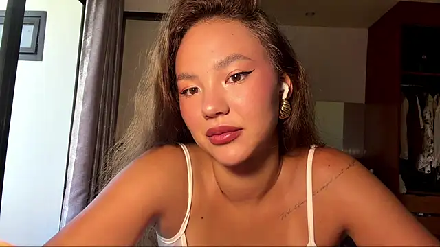 kamila 18 french online show from 24, 3, 2026