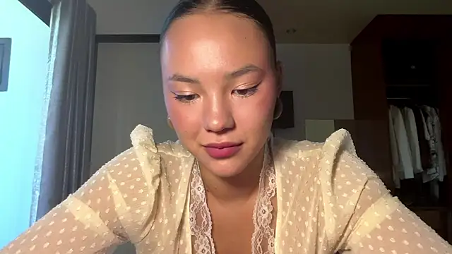 kamila 18 french online show from 29, 3, 2026