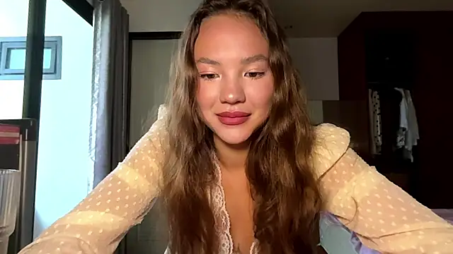 kamila 18 french online show from 5, 4, 2026