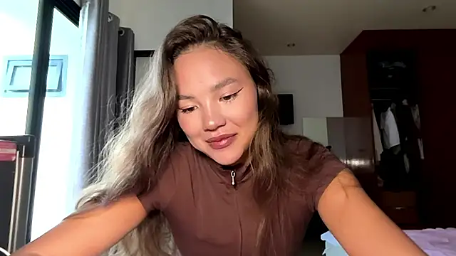 kamila 18 french online show from 24, 4, 2026