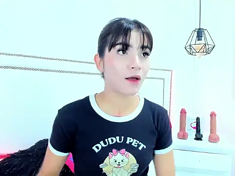 emma-sandoval online show from 31, 5, 2026