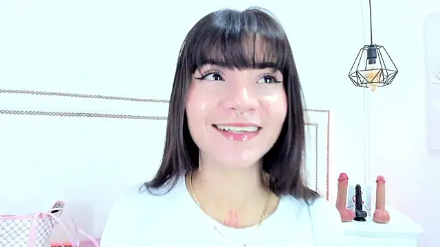 emma-sandoval online show from 11, 5, 2026