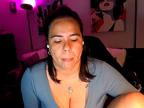 HannaJonns online show from 13, 4, 2026