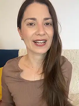 natashakinski online show from 20, 4, 2026