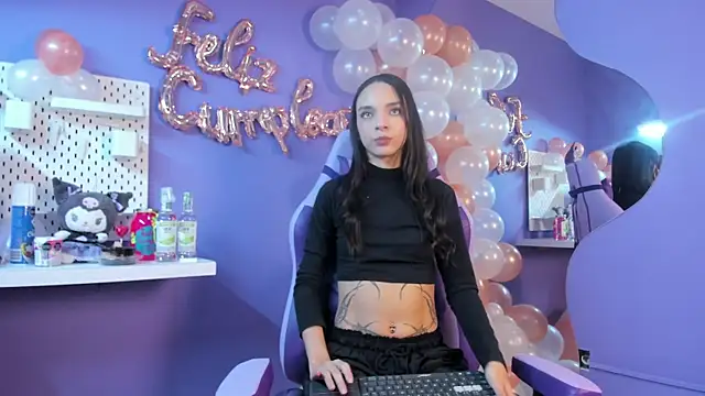 Snapshot of Zoe_444 chatting on 12, 4, 2026 Zoe 444 online show from 12, 4, 2026