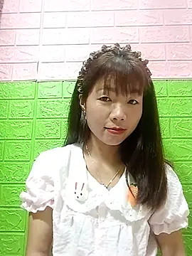 AmyLinee01 online show from 26, 6, 2026