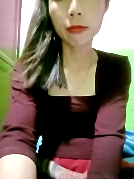 AmyLinee01 online show from 10, 4, 2026