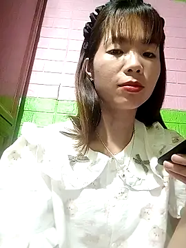 AmyLinee01 online show from 10, 5, 2026