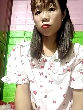 AmyLinee01 online show from 23, 4, 2026