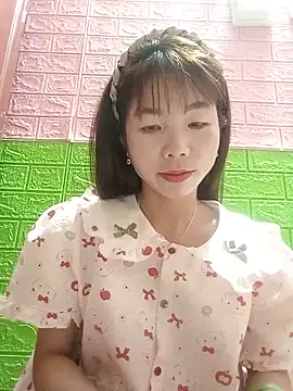 AmyLinee01 online show from 12, 6, 2026