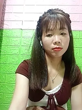 AmyLinee01 online show from 20, 6, 2026