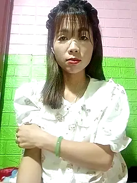 AmyLinee01 online show from 2, 5, 2026