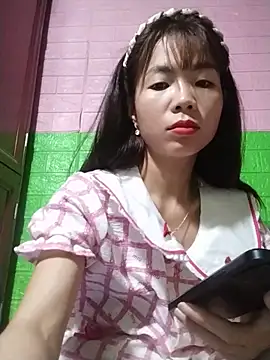 AmyLinee01 online show from 26, 5, 2026