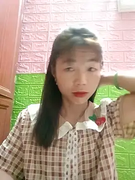 AmyLinee01 online show from 19, 6, 2026