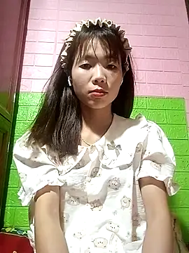 AmyLinee01 online show from 5, 5, 2026