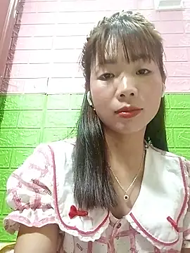 AmyLinee01 online show from 12, 6, 2026