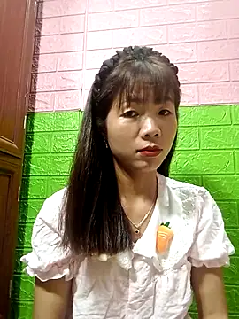 AmyLinee01 online show from 22, 6, 2026