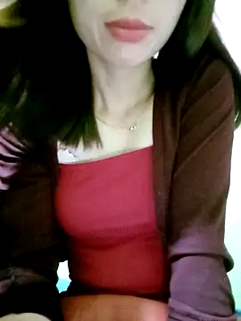 AmyLinee01 online show from 9, 4, 2026