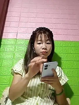 AmyLinee01 online show from 4, 6, 2026