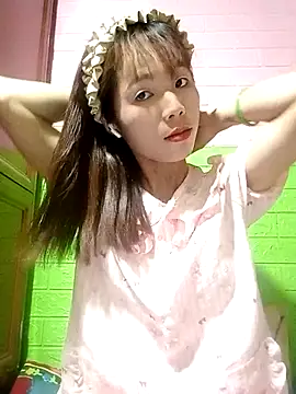 AmyLinee01 online show from 5, 5, 2026
