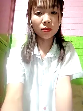 AmyLinee01 online show from 9, 5, 2026