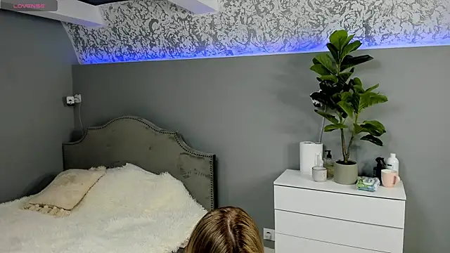 SayuriHime online show from 2, 4, 2026