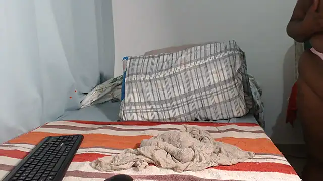 Lucia-boobs online show from 24, 6, 2026