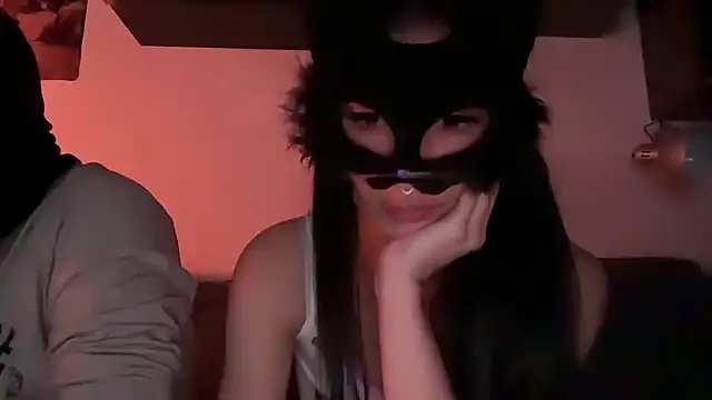 SilentScreamsVan- online show from 17, 4, 2026