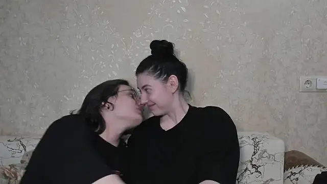muuur love231 online show from 19, 4, 2026