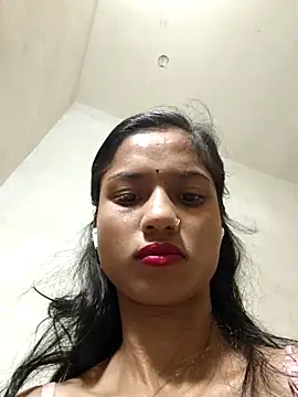 Curvy Amyra online show from 22, 5, 2026