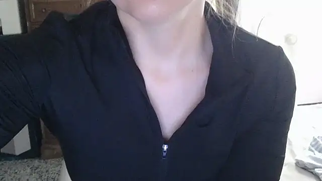 Snapshot of mery_lou20252 chatting on 20, 6, 2026 mery lou20252 online show from 20, 6, 2026
