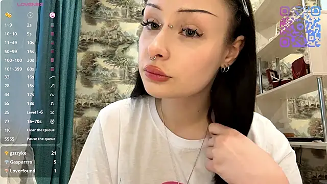 YoursinGoddes online show from 11, 5, 2026