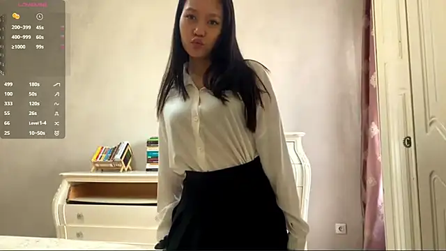 Snapshot of ayanovae chatting on 5, 4, 2026 ayanovae online show from 5, 4, 2026
