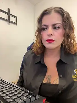 MiaHotboobs online show from 21, 4, 2026