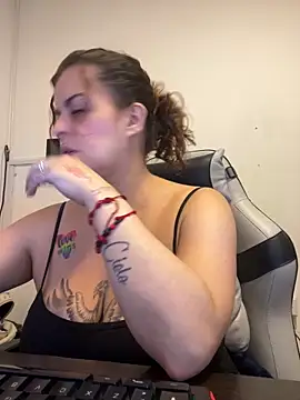 MiaHotboobs online show from 6, 5, 2026