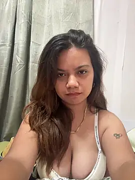 Snapshot of deseyy chatting on 9, 4, 2026 deseyy online show from 9, 4, 2026