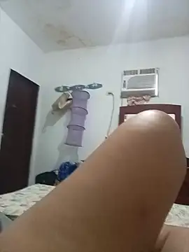 sexymomsn online show from 4, 7, 2026
