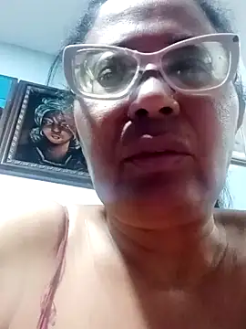 sexymomsn online show from 15, 4, 2026